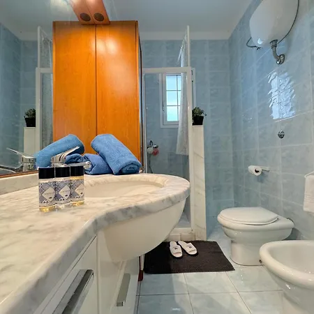 Amare - Sea Front Apartment