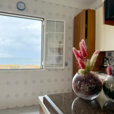 Amare - Sea Front Apartment
